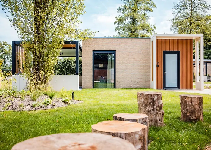 Recreatiewoning 'Dwergarend' op Gemoedelijk Vakantiepark